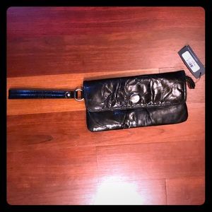 Kenneth Cole Reaction Flap Wristlet. Black.